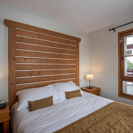 Pierre & Premium Arc 1950 Le Village 5*