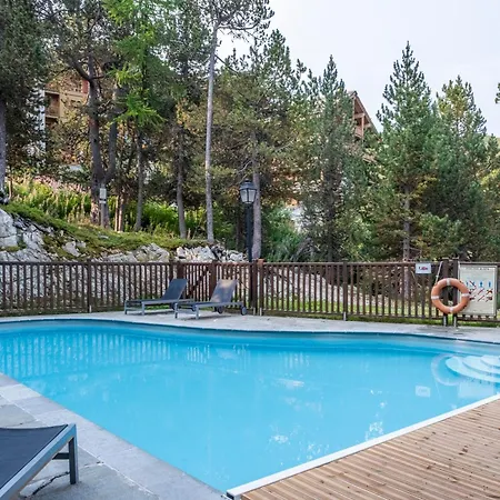 Pierre & Premium Arc 1950 Le Village 5*